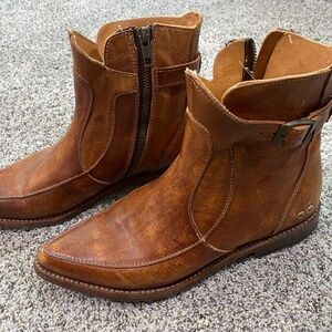 Bed | Stu cobbler series tan driftwood stag boots size 8 /28